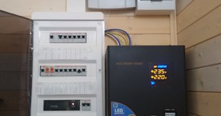 Установка и подключение стабилизаторов напряжения от 560 руб в Краснотурьинске - ЭлектроКту